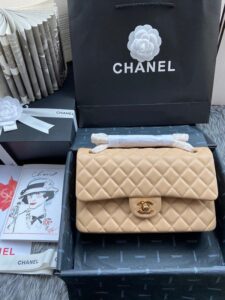 Chanel Off-White Hand Bag For Girls